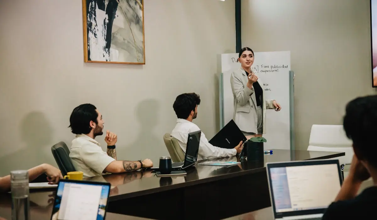 Tipos de reuniones en la oficina: Clave para juntas exitosas